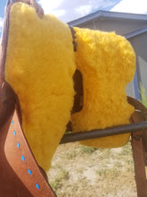 Load image into Gallery viewer, Royal King Medina Youth Barrel Saddle