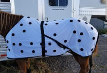 Load image into Gallery viewer, Elite Equine Magnetic Therapy Sheet